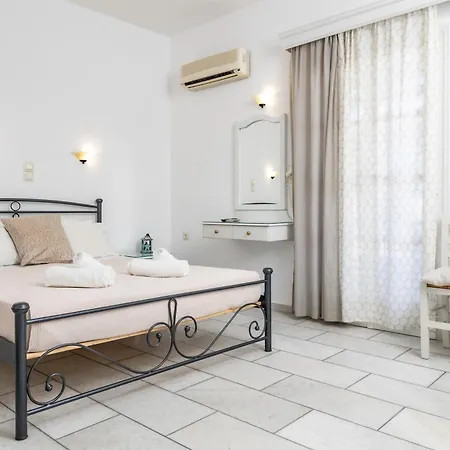 Depis Apartment Naxos City