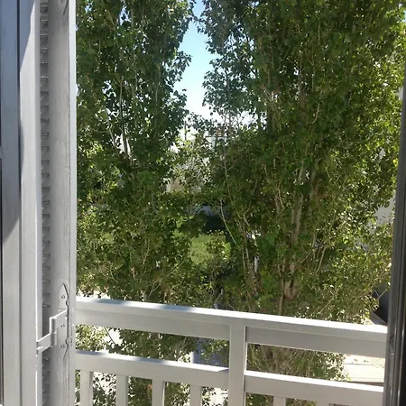 Appartement Depis 2 *